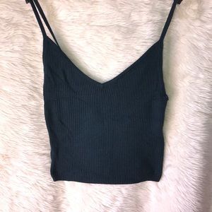 KENDALL AND KYLIE GREEN CROP TOP💚